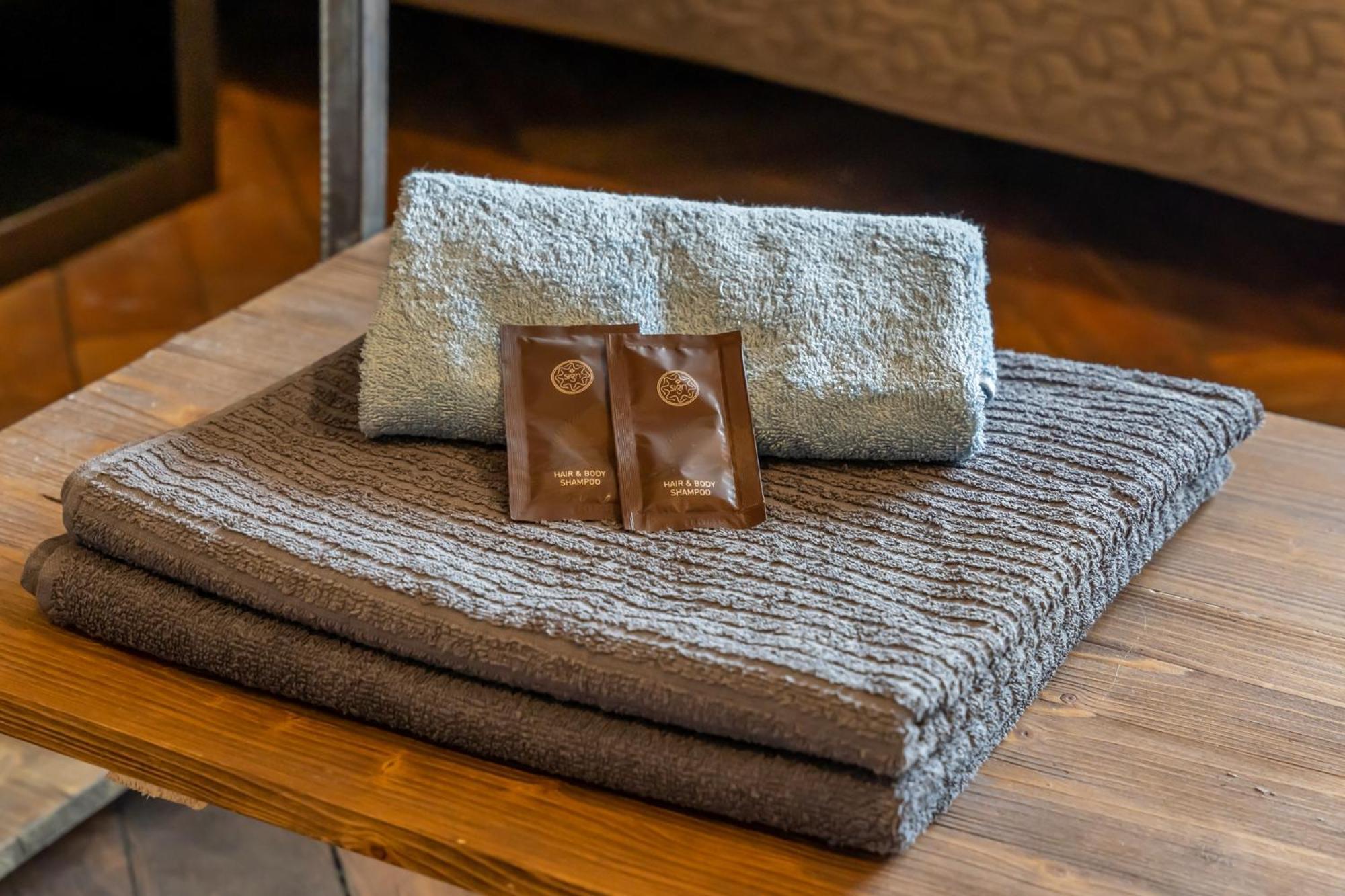 Baltic Design Apartments With Free Parking And Self Check In Riga Quarto foto